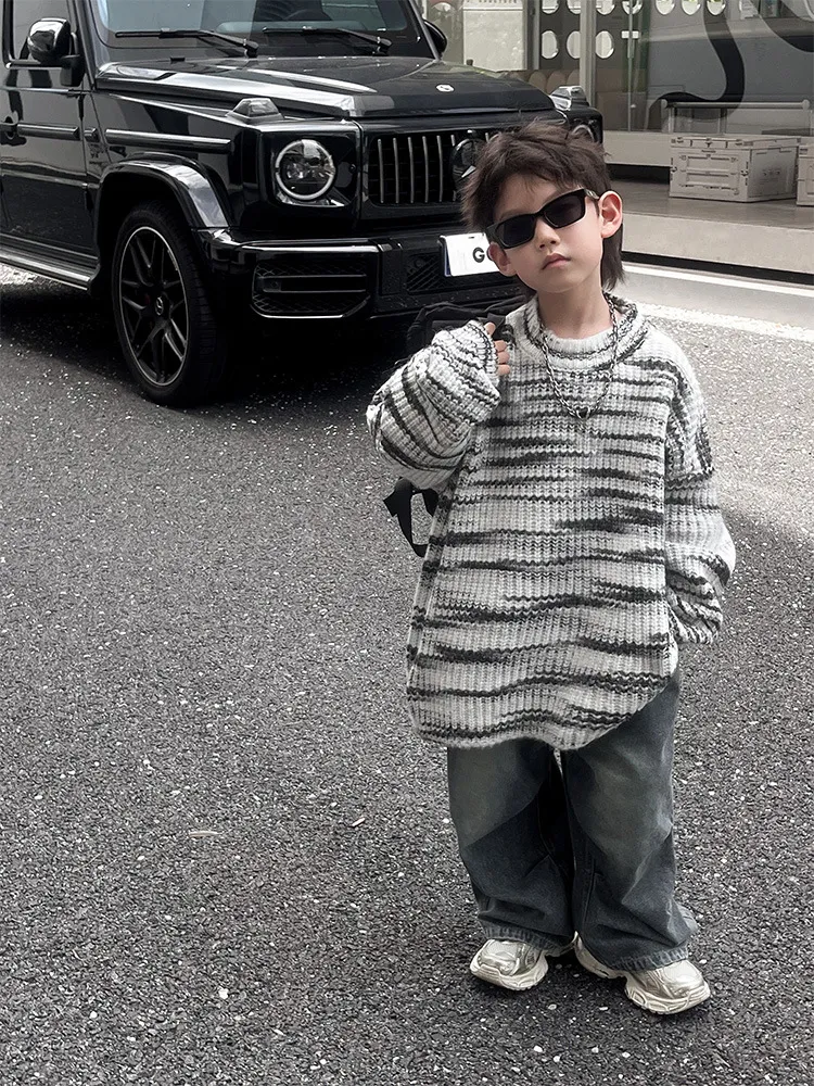 【110-160cm】特別なデザイン 個性  おしゃれ  ファッション  クール  グラデーション色 男の子 セーター