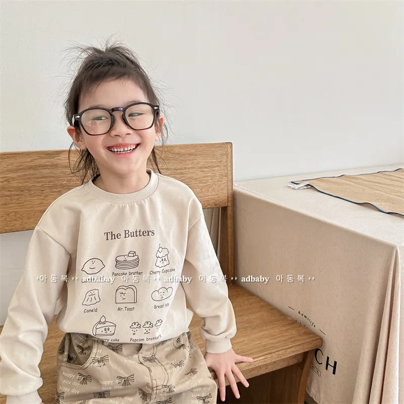 【80-130cm】売れ筋  合わせやすい カジュアル アルファベット カートゥーン 可愛い  女の子 長袖 Ｔシャツ