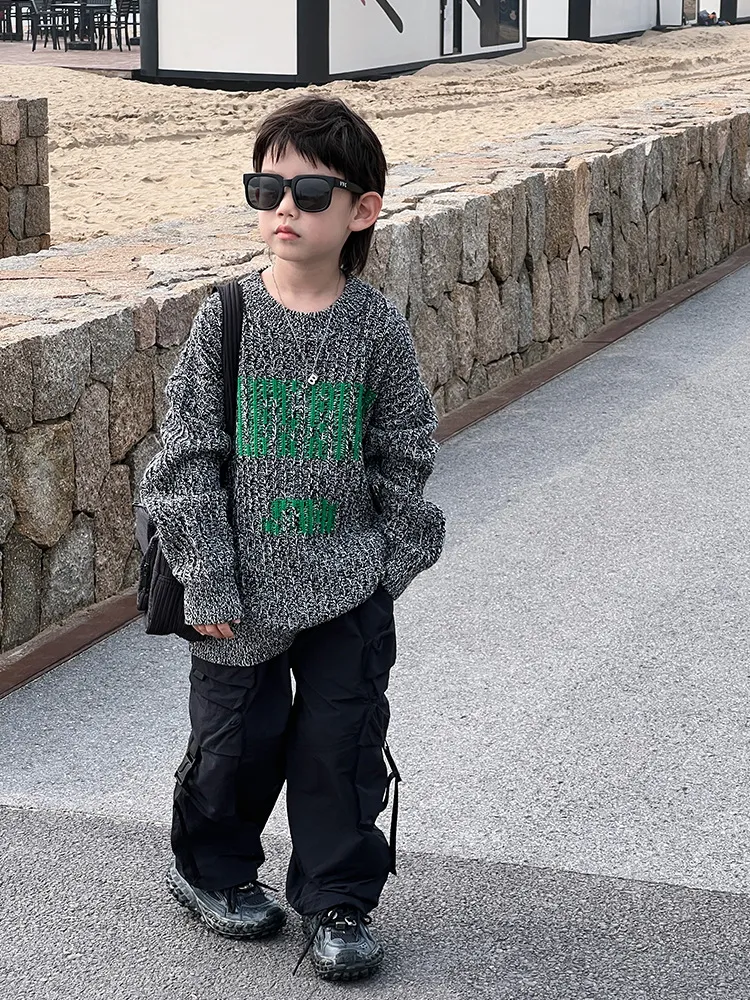 【100-150cm】超ファッション 毎日着たくなる カッコイイ クール カジュアル 配色 男の子 セーター