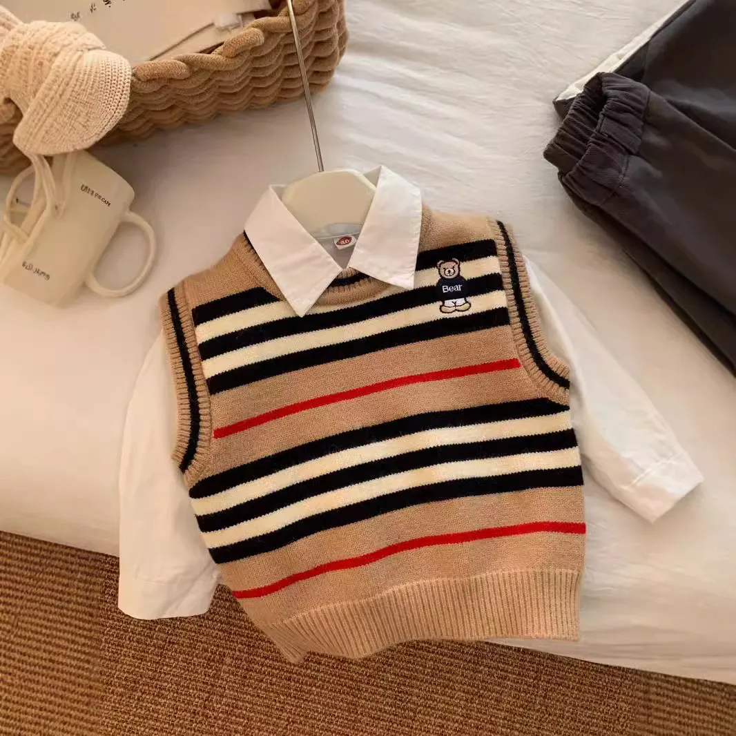 【90-150cm】人気商品 定番  カートゥーン  合わせやすい  カジュアル  ボーダー柄  男の子  女の子 タンクトップ