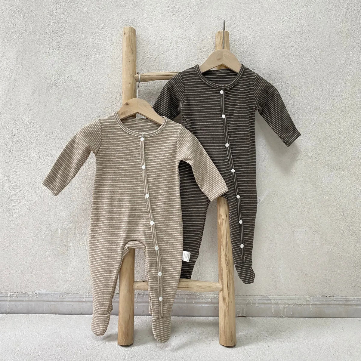 【66-90cm】人気商品 シンプル 日常 肌に優しい 着やすい ボーダー柄 ベビー 長袖 ロンパース