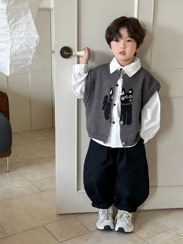 【90-150cm】シャツやロンTなどの上に重ねるだけで、コーデがワンランクアップ キッズ ニットベスト
