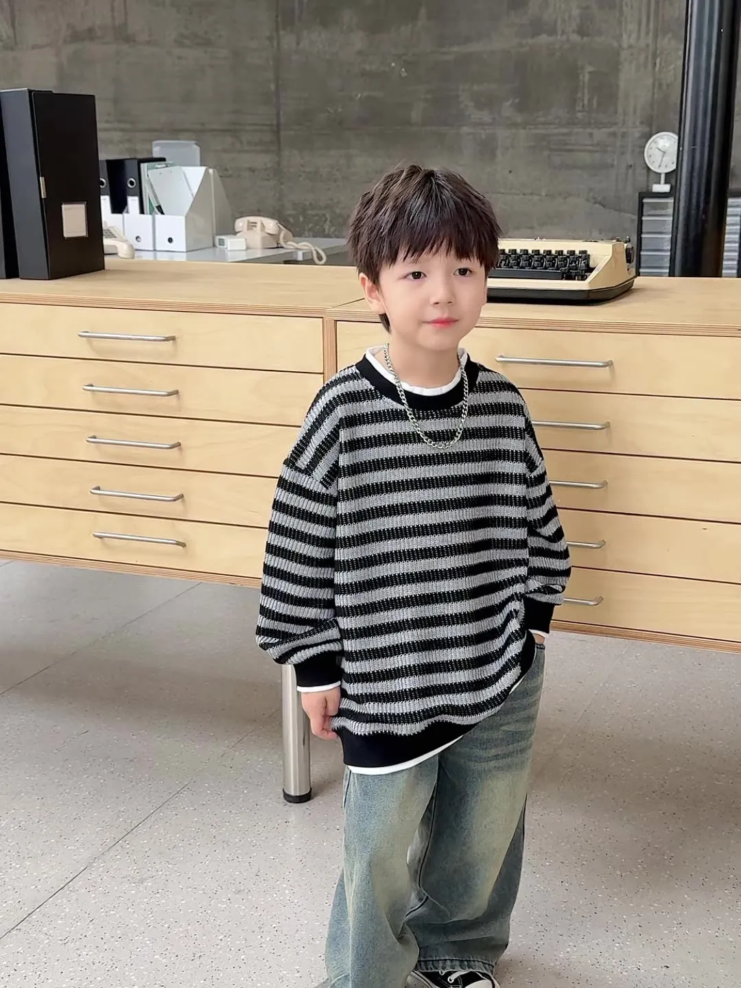 【90-150cm】着回し抜群な一枚 重ね着風 フェイクレイヤード ゆったり ニット 男の子