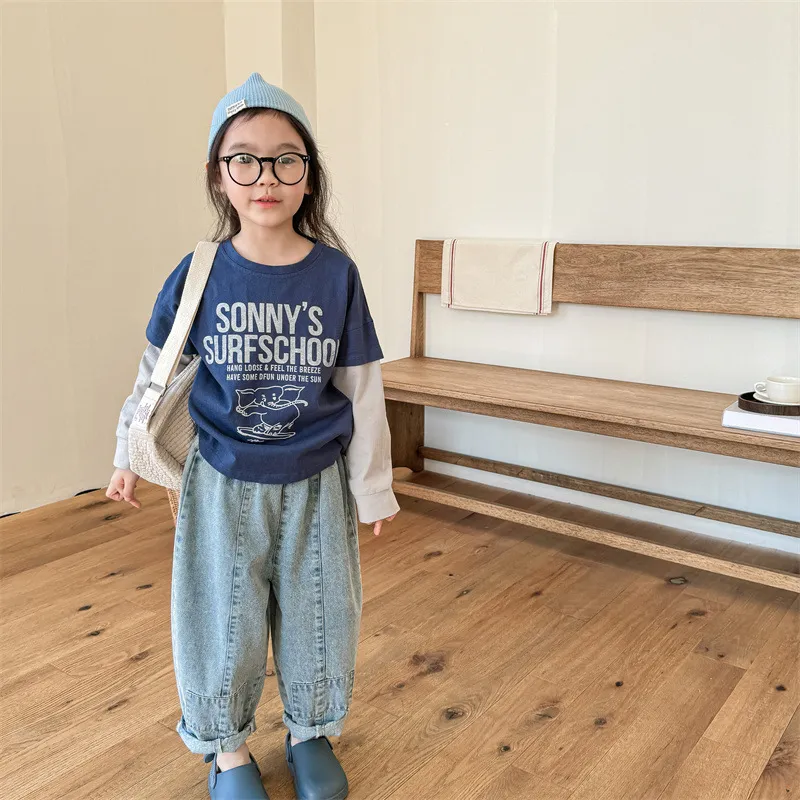 【80-130cm】絶対欲しい おしゃれ シンプル カジュアル  アルファベット 男の子 女の子 長袖 Ｔシャツ