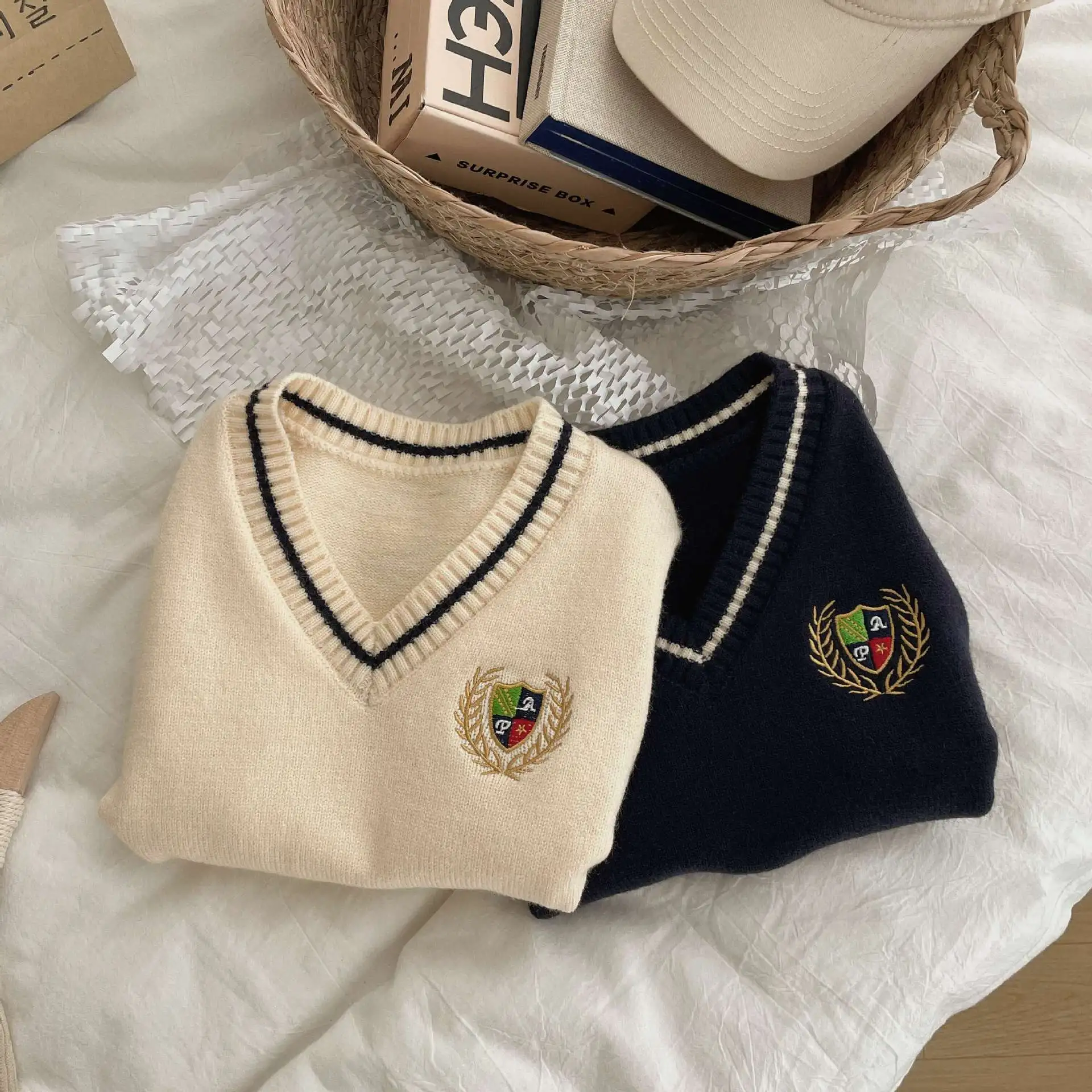 【90-140cm】絶対見逃さないで  定番  合わせやすい カジュアル  学園風 通学 男の子 女の子 タンクトップ