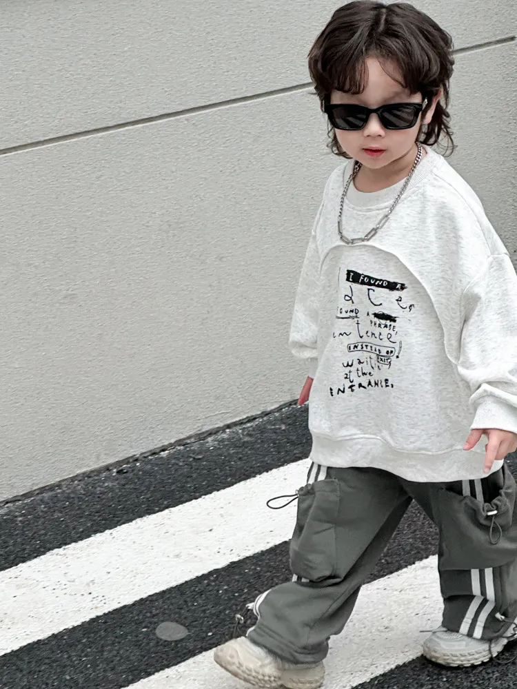 【90-140cm】人気上昇中  クール カジュアル  日常 ファッション  アルファベット  男の子 トレーナー