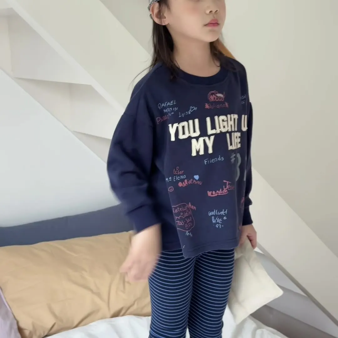 【80-130cm】おすすめ 大人気 合わせやすい カジュアル 個性 アルファベット カラフル 男の子 女の子 トレーナー