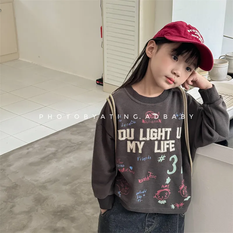 【80-130cm】おすすめ 大人気  合わせやすい カジュアル  個性  アルファベット カラフル  男の子 女の子 トレーナー