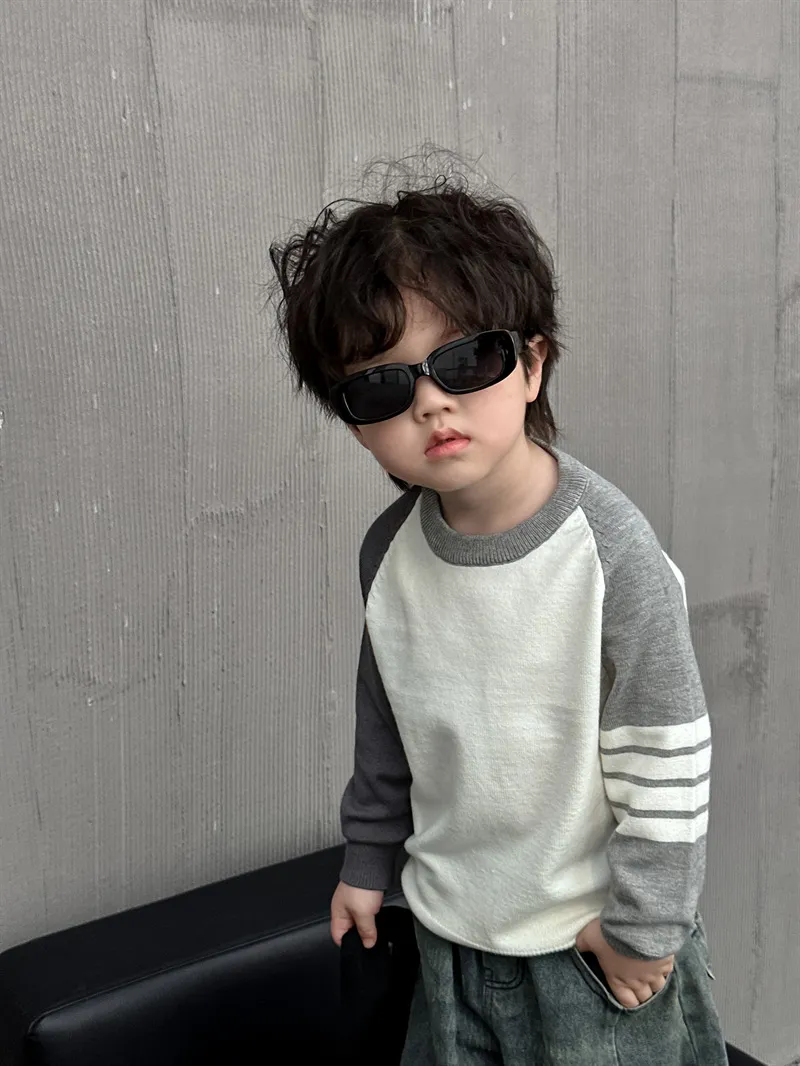 【90-160cm】絶対後悔しない 毎日着たくなる  シンプル  学園風  合わせやすい  配色  男の子 女の子  セーター