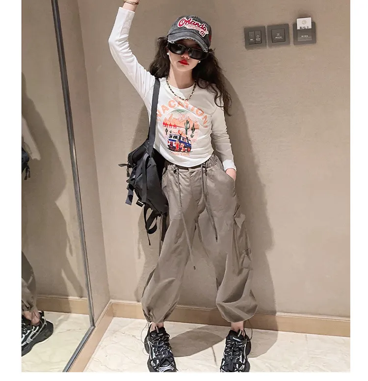 【110-160cm】絶対欲しい 人気商品  おしゃれ カジュアル ファッション 女の子 長袖 Ｔシャツ