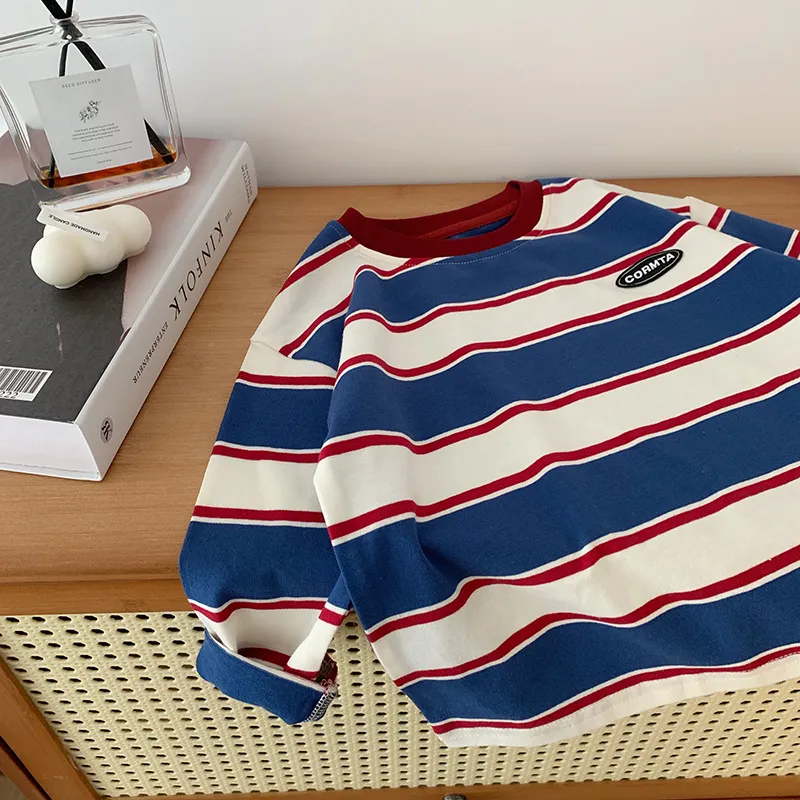 【90-140cm】カジュアル ゆったり 英字プリンボーダーTシャツ トップス 通園 通学 長袖Tシャツ 子供服