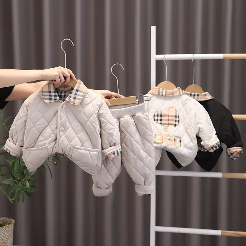 【80-120cm】二点セット 存在感アップ 定番 シンプル 大人気 秋冬 防寒 トップス+パンツ セットアップ