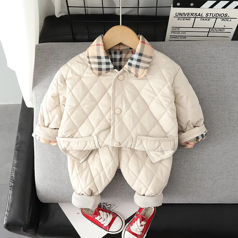 【80-120cm】二点セット 存在感アップ 定番 シンプル 大人気 秋冬 防寒 トップス+パンツ セットアップ