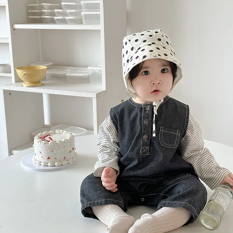 【66-100cm】絶対流行 大注目 肌に優しい クール アルファベット ベビー 長袖Ｔシャツ/デニムサロペット